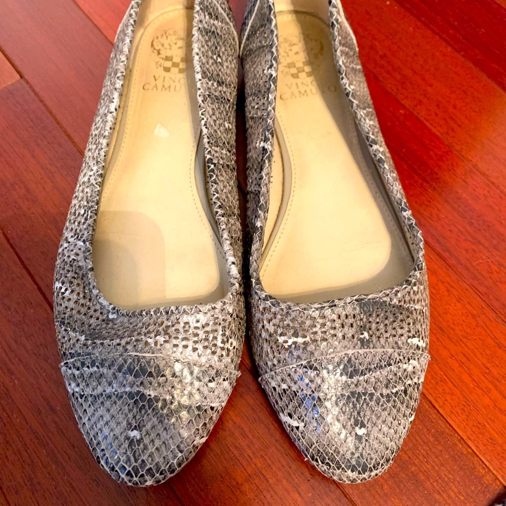 Vince Camuto flats. Snakeskin print.